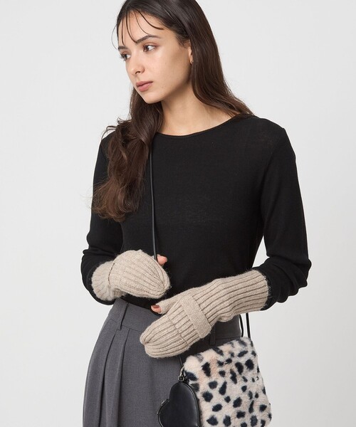 green label relaxing(グリーンレーベルリラクシング)の「2WAY フラップ アームウォーマー / 手袋(手袋・レディース・ライトブルー/ブラック/ライトグレー/ベージュ・FREE)」の11枚目の写真