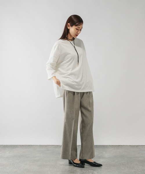 GLOBAL WORK（グローバルワーク）の「スラブボートネックルーズTシャツ/589058（Tシャツ/カットソー・レディース・ブラウン/オフホワイト/スミクロ・MEDIUM/LARGE）」の13枚目の写真