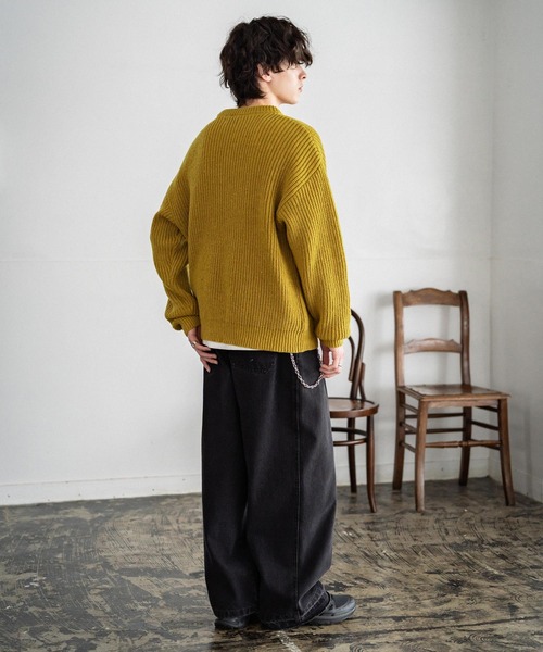 Rocky Monroe（ロッキーモンロー）の「新色追加 オーバーサイズ畦編みヘンリーネックニットセーター（ニット/セーター・メンズ・ブラウン/チャコール/ベージュ/ブラック/オフホワイト/グレー/ブルー/ブラック系/ネイビー/ワイン/マスタード・M/XL/L）」の13枚目の写真