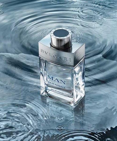 ブルガリ マン レイン エッセンス オードパルファム 60mL（香水
