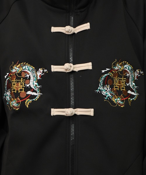 ScoLar Parity（スカラーパリティ）の「353109：ウサギと龍刺繍 カンフーボタンジャージ（ブルゾン・レディース・ブラック/ネイビー/パープル・M）」の12枚目の写真
