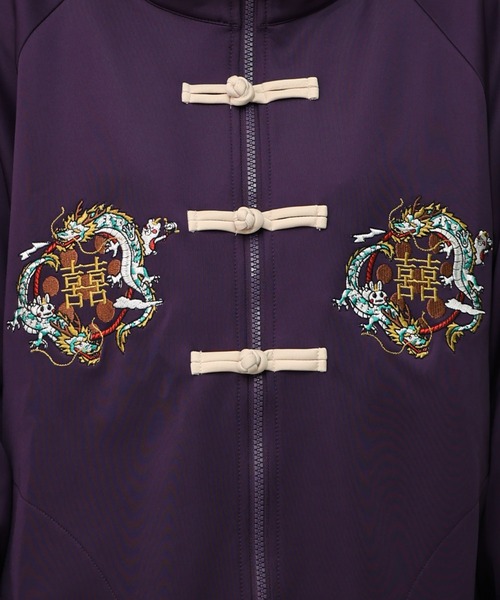 ScoLar Parity（スカラーパリティ）の「353109：ウサギと龍刺繍 カンフーボタンジャージ（ブルゾン・レディース・ブラック/ネイビー/パープル・M）」の19枚目の写真