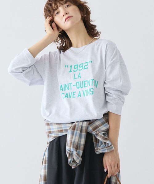AMERICAN HOLIC(アメリカンホリック)の「カレッジロゴロングTシャツ(Tシャツ/カットソー・レディース・オフホワイト/ブラック/杢グレー・FREE)」の3枚目の写真