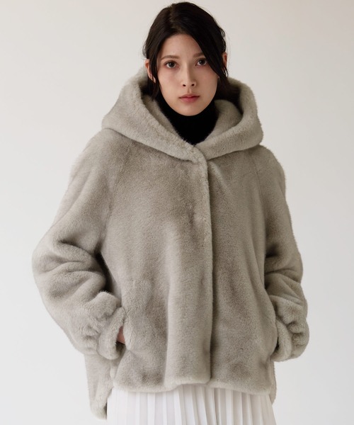Filomo（フィローモ）の「[Filomo]ミンク調フェイクファーフード付き ジャケット（その他アウター・レディース・ブラック/ベージュ/グレー・FREE）」の3枚目の写真