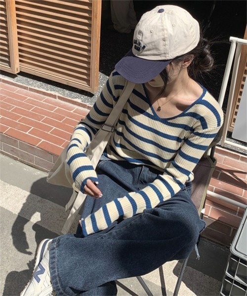 Ritzy(リッツィー)の「ボーダー柄 Vネックトップス(ニット/セーター・レディース・ブルー/ブラック/グリーン・FREE)」の15枚目の写真