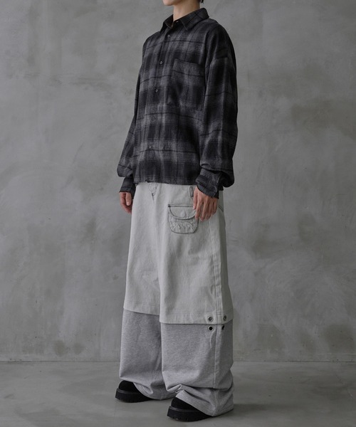 EPNK（イーピーエヌケー）の「SWEAT PANEL BAGGY PANTS/スウェットパネルバギーパンツ（デニムパンツ・メンズ・杢グレー/ブラック・SMALL/MEDIUM/LARGE）」の11枚目の写真