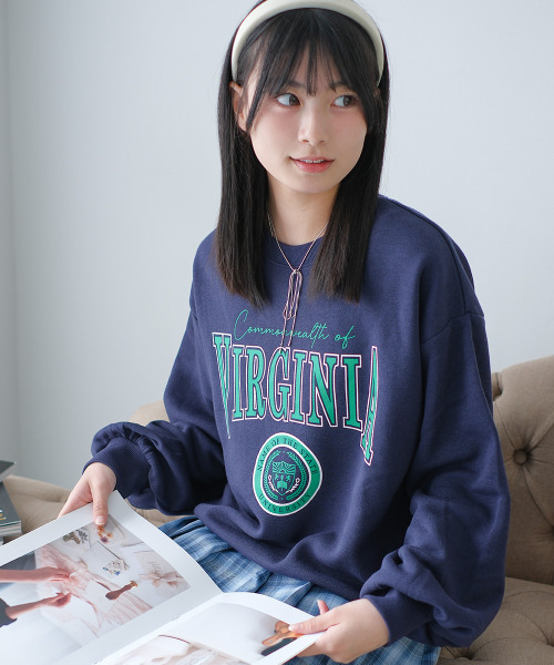 RiCO SUCRE（リコシュクレ）の「【裏起毛】エンブレムロゴプリントトレーナー（スウェット・キッズ・オフホワイト/ネイビー・160/140/150）」の2枚目の写真