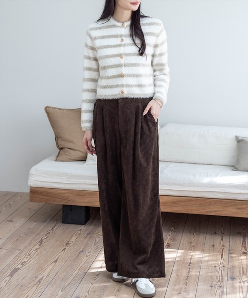 CLEAR BASIC（クリアベーシック）の「ボーダーフェザーニットカーディガン[オフィスカジュアル 着回し抜群 大人]（カーディガン/ボレロ・レディース・グレイッシュベージュ/ブラック・F）」の15枚目の写真