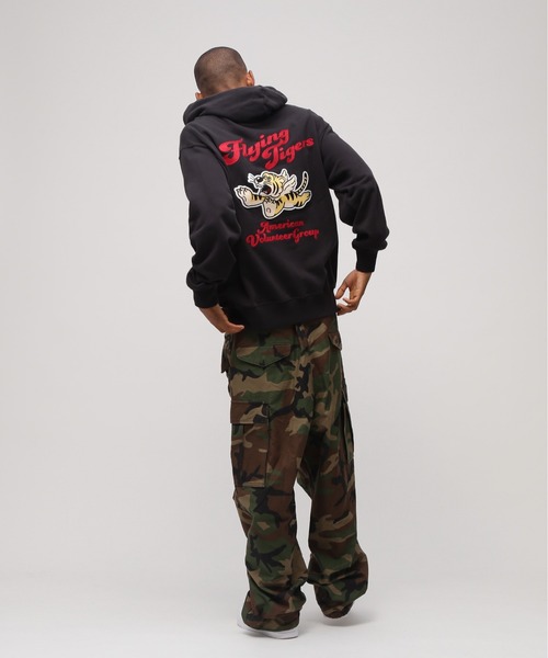 AVIREX（アヴィレックス）の「FLYING TIGER PULLOVER PARKA / フライングタイガー プルオーバーパーカー / AVIREX / アヴィレックス（パーカー・メンズ・グレー/ブラック/オレンジ・MEDIUM/LARGE/X-LARGE/XX-LARGE）」の8枚目の写真