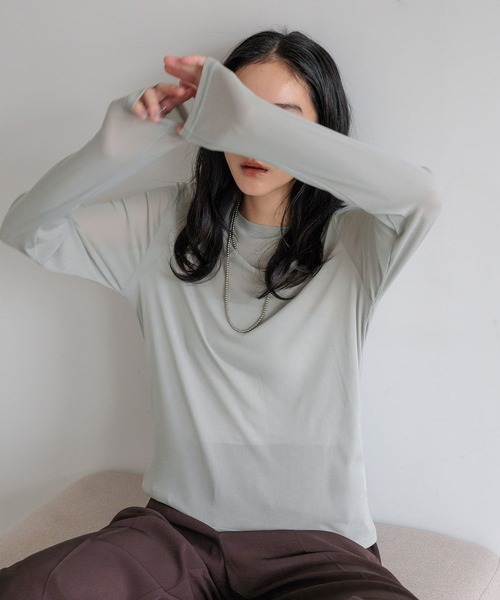 LOWRYS FARM（ローリーズファーム）の「ナイロンシアータイトＬＳ  606435（Tシャツ/カットソー・レディース・ブルー/ブラック/ホワイト/ライトグレー/イエロー・FREE）」の3枚目の写真