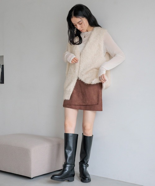 LOWRYS FARM（ローリーズファーム）の「ナイロンシアータイトＬＳ  606435（Tシャツ/カットソー・レディース・ブルー/ブラック/ホワイト/ライトグレー/イエロー・FREE）」の16枚目の写真