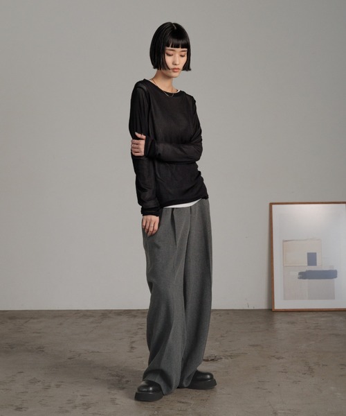 LOWRYS FARM（ローリーズファーム）の「ナイロンシアータイトＬＳ  606435（Tシャツ/カットソー・レディース・ブルー/ブラック/ホワイト/ライトグレー/イエロー・FREE）」の8枚目の写真