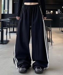 ライン入り裾ボリュームパンツ