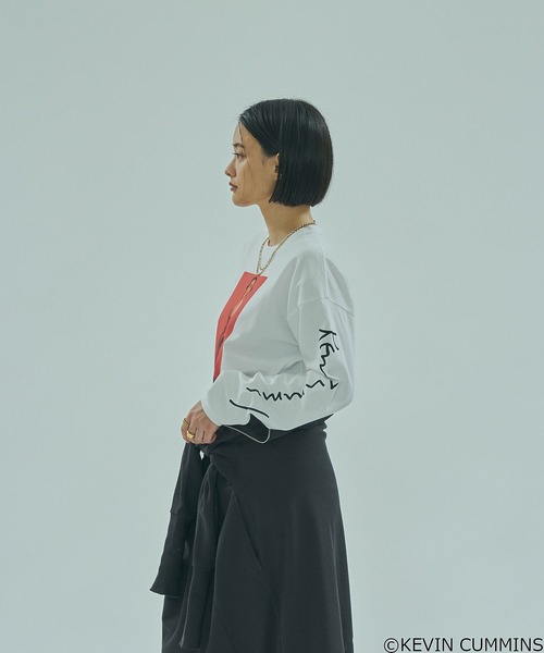 ROSE BUD（ローズバッド）の「(CREOLME)KEVIN CUMMINS PHOTO L/S TEE（Tシャツ/カットソー・レディース・ブラック/ホワイト・ONE SIZE）」の4枚目の写真