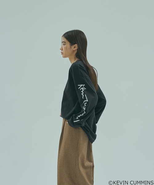 ROSE BUD（ローズバッド）の「(CREOLME)KEVIN CUMMINS PHOTO L/S TEE（Tシャツ/カットソー・レディース・ブラック/ホワイト・ONE SIZE）」の12枚目の写真