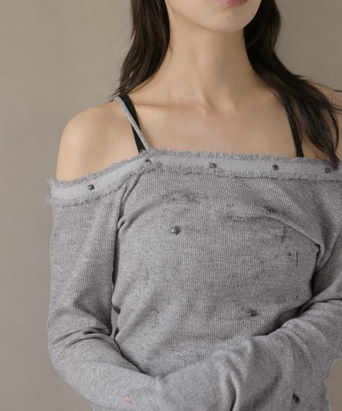 Ulysses(ユリシス)の「アシンメトリーオフショルダーフリンジリベットデザインカットソー(Tシャツ/カットソー・レディース・ホワイト/グレー/ブラック・F)」の19枚目の写真