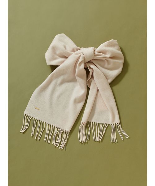 SNIDEL（スナイデル）の「カシミア混ロングリボンマフラー（マフラー・レディース・アイボリー/ライトグレー/レッド/イエロー・F）」の17枚目の写真