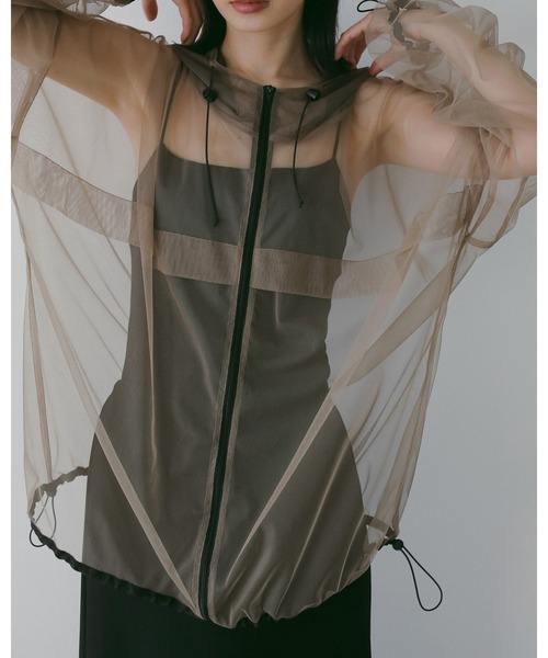 anuke(アンヌーク)の「Tulle Zip Blouzon(ブルゾン・レディース・ベージュ/チャコールグレー・FREE)」の6枚目の写真