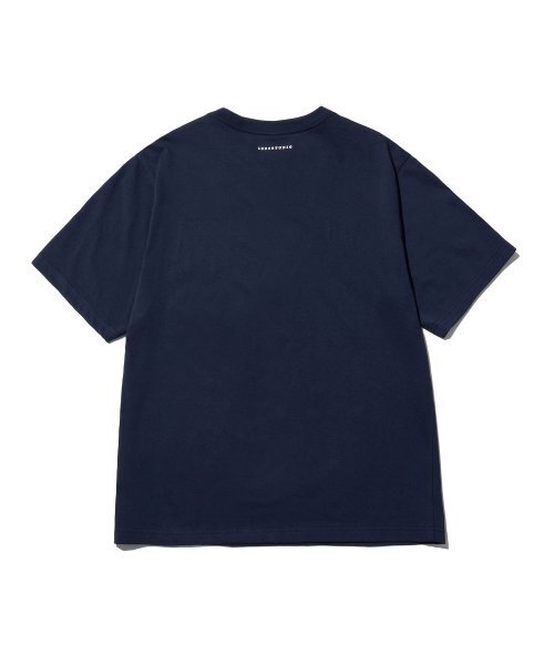 1993STUDIO(1993スタジオ)の「スタジオアーチロゴTシャツ_ネイビー(Tシャツ/カットソー・レディース・その他・SMALL/MEDIUM/LARGE)」の3枚目の写真