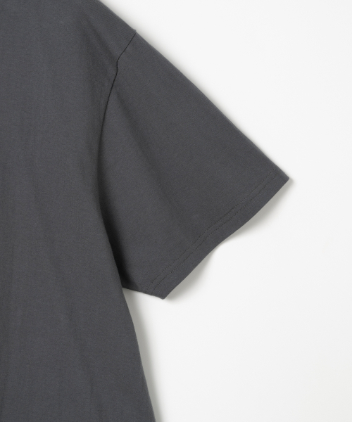 Millo Archive（ミロ アーカイブ）の「スクロールスクエアTシャツ[チャコールグレー]（Tシャツ/カットソー・メンズ・その他・MEDIUM/LARGE/X-LARGE）」の5枚目の写真