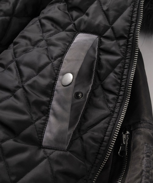 SlashDate(スラッシュデイト)の「【82】ヴィンテージライク 襟ファー フライトブルゾン/ボンバージャケット/ダブルジップ/ミリタリー/アメカジ(ミリタリージャケット・メンズ・グレー/カーキ/ブラック・M/L)」の9枚目の写真