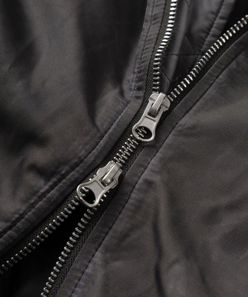 SlashDate(スラッシュデイト)の「【82】ヴィンテージライク 襟ファー フライトブルゾン/ボンバージャケット/ダブルジップ/ミリタリー/アメカジ(ミリタリージャケット・メンズ・グレー/カーキ/ブラック・M/L)」の8枚目の写真