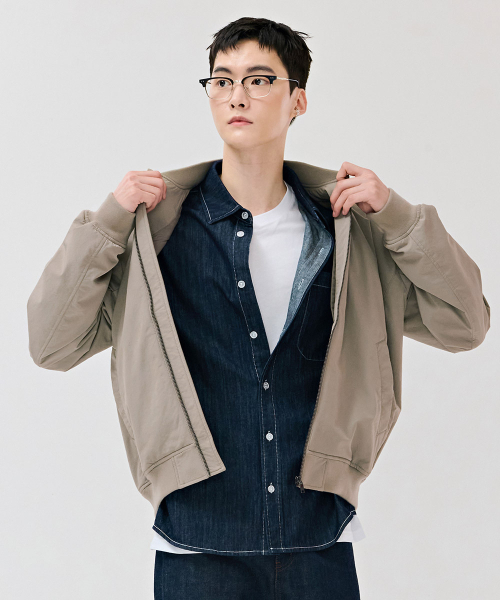 CHASECULT(チェイスカルト)の「共用ストレッチ航空ジャンパー-DERU4112B0X(ブルゾン・メンズ・Beige・90/100/95/105)」の3枚目の写真