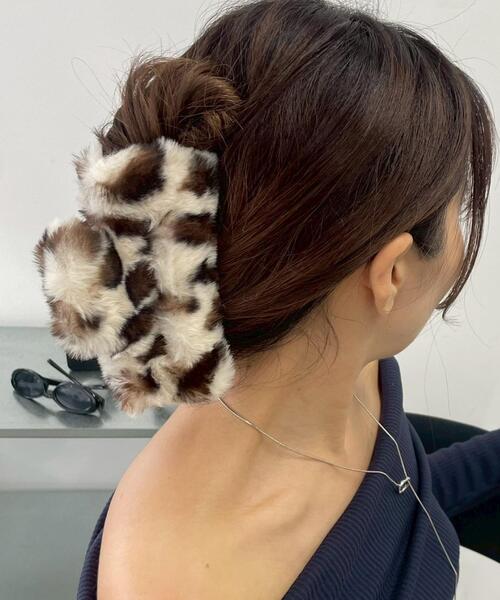 WEGO(ウィゴー)の「WEGO/ファーレオパードスクエアバンス(バレッタ/ヘアクリップ・レディース・ピンク/ブラウン/ベージュ・FREE)」の3枚目の写真