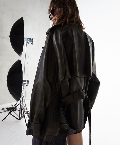 JOSE MOON（ジョゼムーン）の「【JOSEMOON/ジョゼムーン】FAUX LEATHER TRENCH JACKET/フォーレザートレンチジャケット（トレンチコート・レディース・ブラック/ブラウン・36）」の20枚目の写真