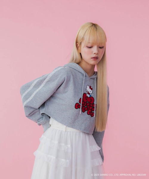 sanrio(サンリオ)の「【HELLO KITTY】ハローキティコラボ プリントショート丈パーカー(パーカー・レディース・ホワイト/グレー・FREE)」の22枚目の写真