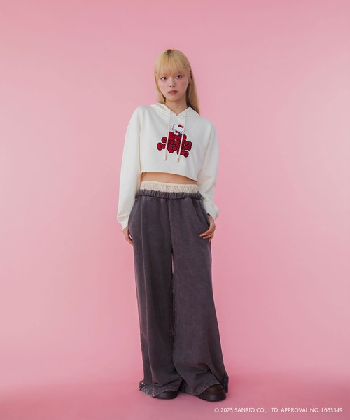 sanrio(サンリオ)の「【HELLO KITTY】ハローキティコラボ プリントショート丈パーカー(パーカー・レディース・ホワイト/グレー・FREE)」の14枚目の写真