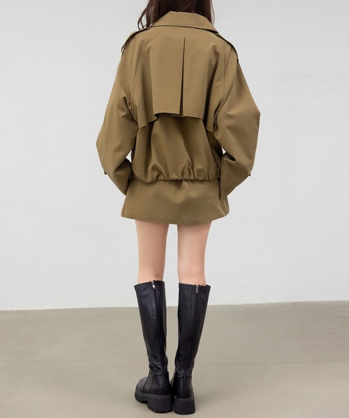 DAY CLOSET（デイ クローゼット）の「【韓国っぽセットアップ/バックゴム】長袖トレンチ風オーバーサイズジャケット+ミニプリーツスカート 上下2点セット レディース（セットアップ・レディース・キャメル/チャコールグレー・M/S）」の20枚目の写真