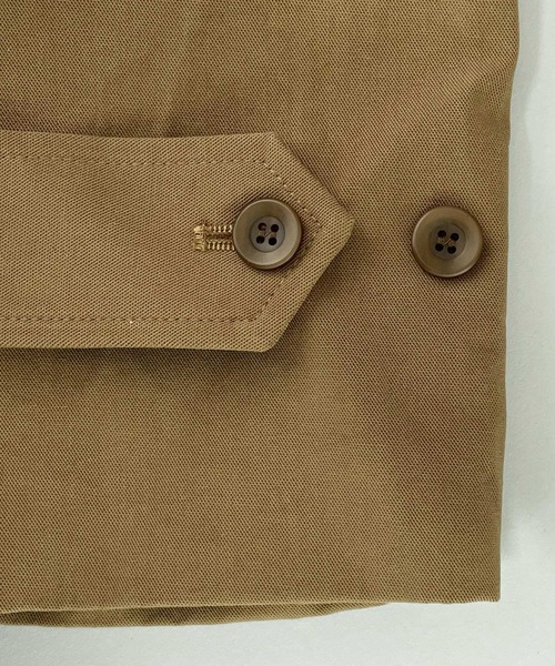 DAY CLOSET（デイ クローゼット）の「【韓国っぽセットアップ/バックゴム】長袖トレンチ風オーバーサイズジャケット+ミニプリーツスカート 上下2点セット レディース（セットアップ・レディース・キャメル/チャコールグレー・M/S）」の6枚目の写真