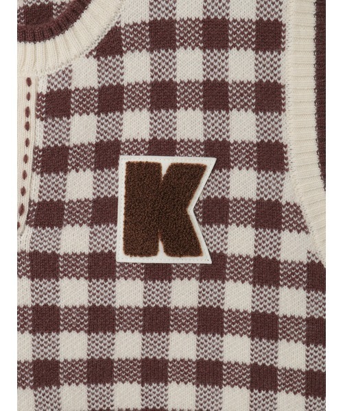 KARL HELMUT(カールヘルム)の「Kロゴワッペン付きチェックニットベスト(ベスト・メンズ・レッド/グリーン/ブラック/チョコ・フリー)」の11枚目の写真