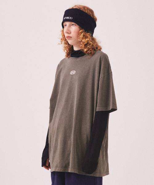 MENASOO(ミナス)の「275g Heavy Cotton Circle Hearttrack Pigment T Shirt_Khaki(Tシャツ/カットソー・レディース・カーキ・SMALL/MEDIUM)」の3枚目の写真