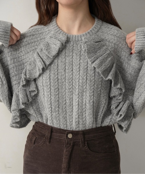 lawgy(ラウジー)の「cable frill raglan sleeve knit / ケーブルフリルラグランスリーブニット(ニット/セーター・レディース・グレー/ベージュ・FREE)」の9枚目の写真