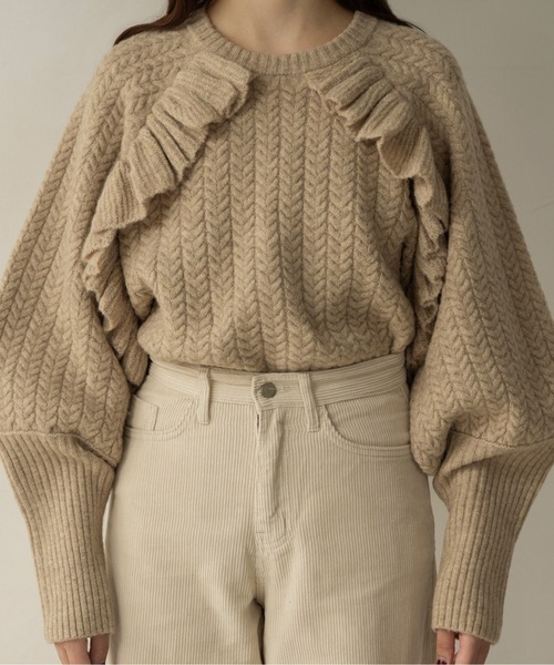 lawgy(ラウジー)の「cable frill raglan sleeve knit / ケーブルフリルラグランスリーブニット(ニット/セーター・レディース・グレー/ベージュ・FREE)」の4枚目の写真