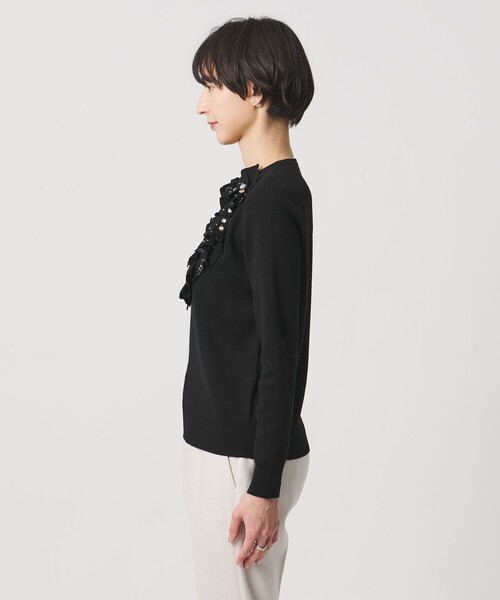 UNITED ARROWS(ユナイテッドアローズ)の「フリル ビジュー ニット(ニット/セーター・レディース・ブラック/オフホワイト・FREE)」の8枚目の写真