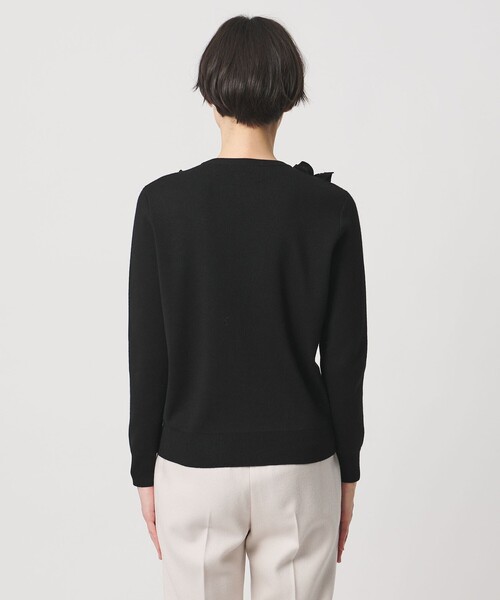 UNITED ARROWS(ユナイテッドアローズ)の「フリル ビジュー ニット(ニット/セーター・レディース・ブラック/オフホワイト・FREE)」の9枚目の写真