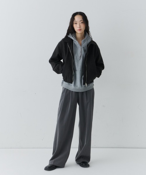 NUJOH（ヌゾ）の「Modern Zip Short Jacket / モダンジップショートジャケット（ブルゾン・レディース・チャコールグレー/ブラウン/ライトベージュ・FREE）」の4枚目の写真