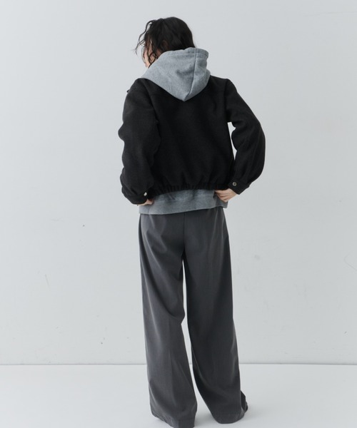 NUJOH（ヌゾ）の「Modern Zip Short Jacket / モダンジップショートジャケット（ブルゾン・レディース・チャコールグレー/ブラウン/ライトベージュ・FREE）」の6枚目の写真