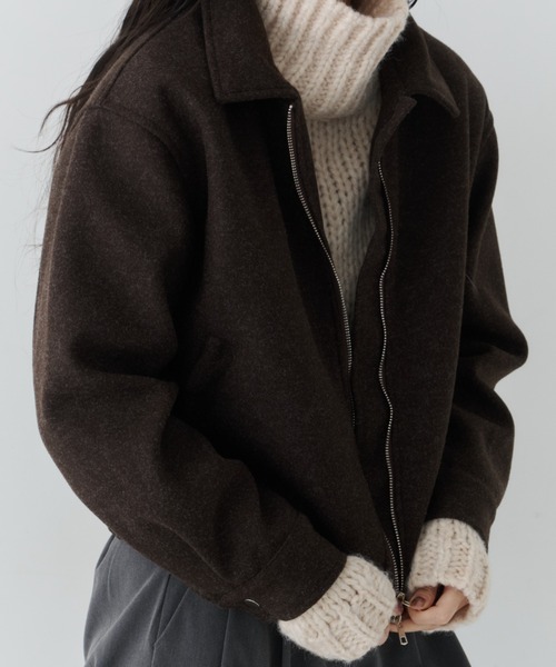 NUJOH（ヌゾ）の「Modern Zip Short Jacket / モダンジップショートジャケット（ブルゾン・レディース・チャコールグレー/ブラウン/ライトベージュ・FREE）」の20枚目の写真