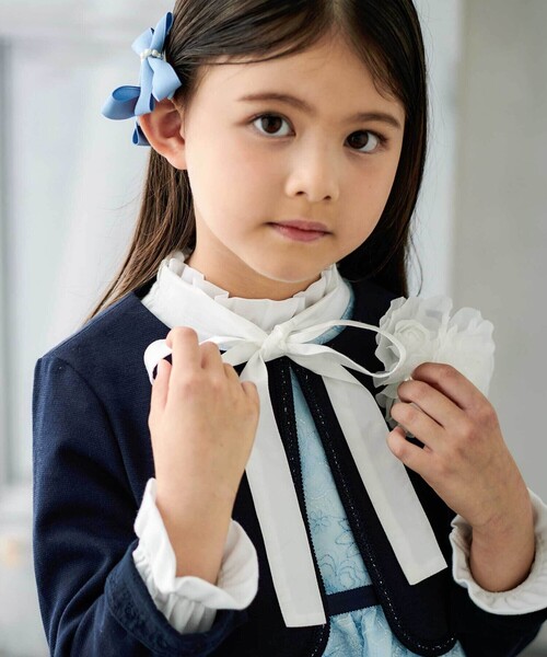 BeBe（ベベ）の「リップルポンチノーカラージャケット(110~130cm)（ノーカラージャケット・キッズ・ホワイト/ネイビー・130cm/120cm/110cm）」の5枚目の写真