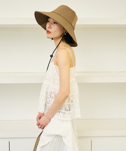 AIC.（エーアイシー）の「UVカットワイドブリムハット/UPF50+/接触冷感裏地/撥水加工コーティング/紐取り外し可能/サイズ調整可能（ハット・レディース・ブラック/モカ・FREE）」の11枚目の写真