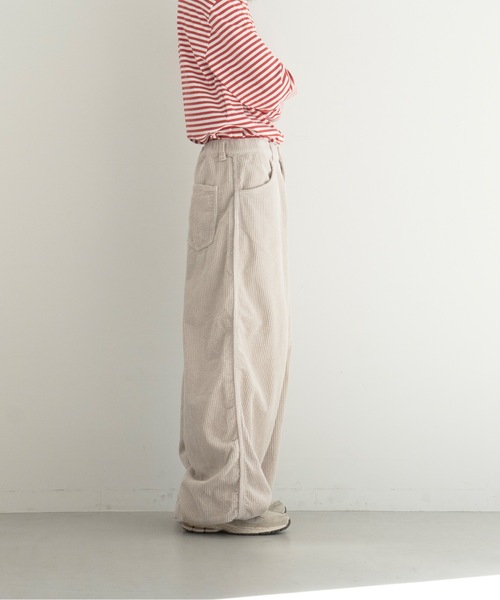 KAIKO(カイコー)の「KAIKO Colored cord wides(その他パンツ・メンズ・ライトベージュ・2/1/3)」の5枚目の写真