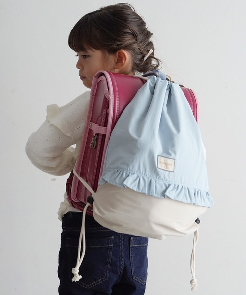 PUPPAPUPO(プッパプーポ)の「【撥水】 ランドセルの上から背負える ナップサック(バックパック/リュック・キッズ・ブルー/ライトブルー/チャコール/コーラルピンク/ピンク/ライトカーキ・FREE)」の4枚目の写真