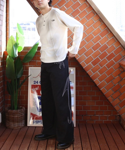 ８(eight)（エイト）の「刺繍カーブパンツ（デニムパンツ・メンズ・ブラック/ブラック系その他・MEDIUM/LARGE）」の13枚目の写真