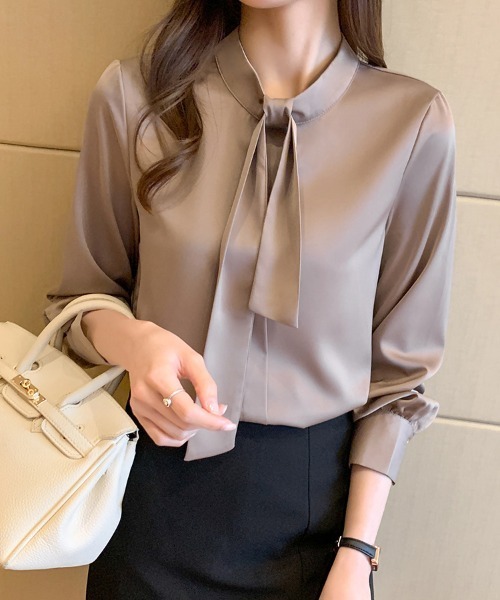 ONEP STAR(ワンピスター)の「リボンタイハイネックブラウス(シャツ/ブラウス・レディース・ホワイト/モカ/ブルー・MEDIUM/LARGE)」の15枚目の写真