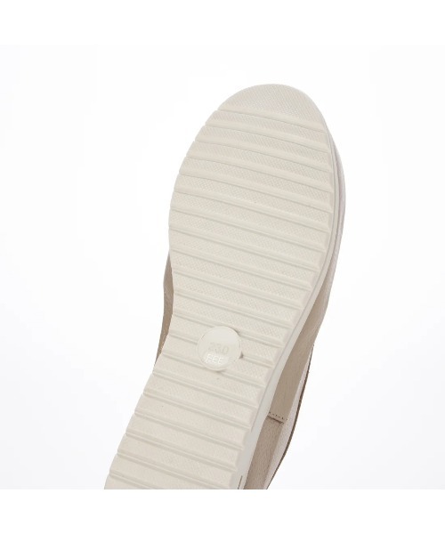 ing(イング)の「【WEB限定】【サスティナブル】厚底スリッポンスニーカー(スリッポン・レディース・ゴールド/ホワイト/ブラック・24cm/23.5cm/23cm/22.5cm/24.5cm)」の13枚目の写真