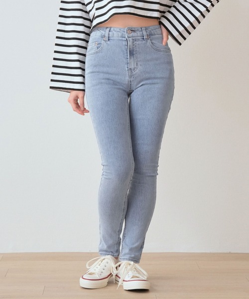 .WORKS(ドットワークス)の「スーパーストレッチデニム スキニーパンツ 股下 70㎝(デニムパンツ・レディース・ブルー系/ダークグレー/ブルー・67/64/61)」の14枚目の写真